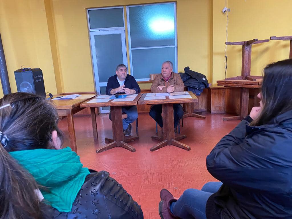 100% DE ADHESIÓN TUVO EL PARO DE PROFESORES EN PUCÓN – Website de la Municipalidad de Pucón