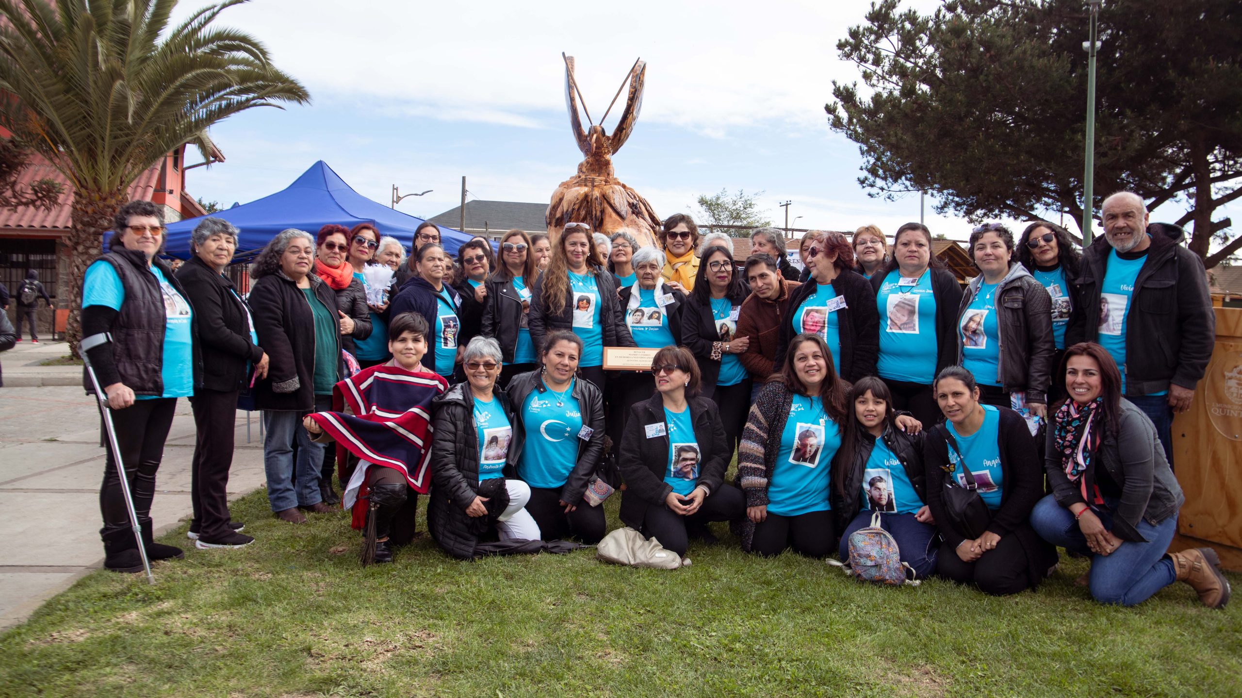 Agrupación Renacer Quintero Entrega Memorial En Recuerdo De Sus Hijos