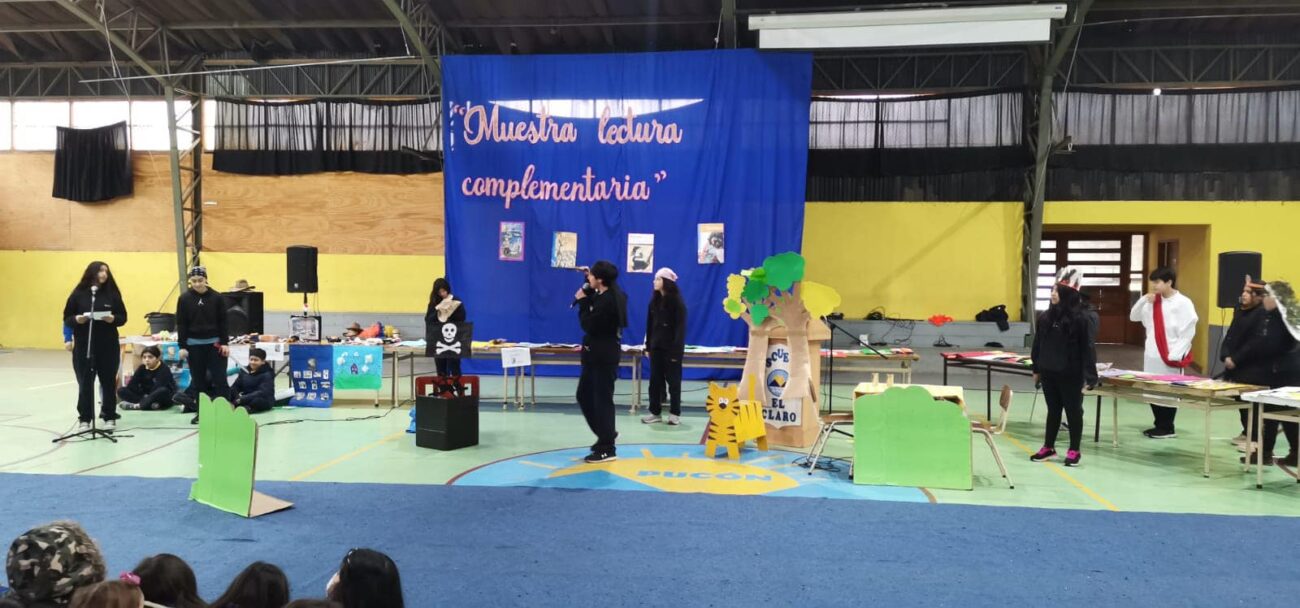 EN LA ESCUELA MUNICIPAL EL CLARO REALIZARON MUESTRA DE LECTURAS COMPLEMENTARIAS – Website de la Municipalidad de Pucón