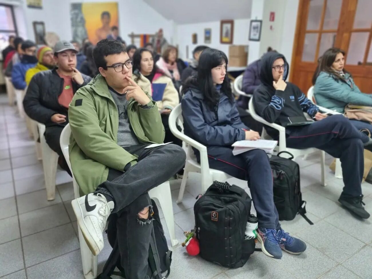 REALIZARON CHARLA DE BENEFICIOS ESTUDIANTILES EN PUCÓN – Website de la Municipalidad de Pucón