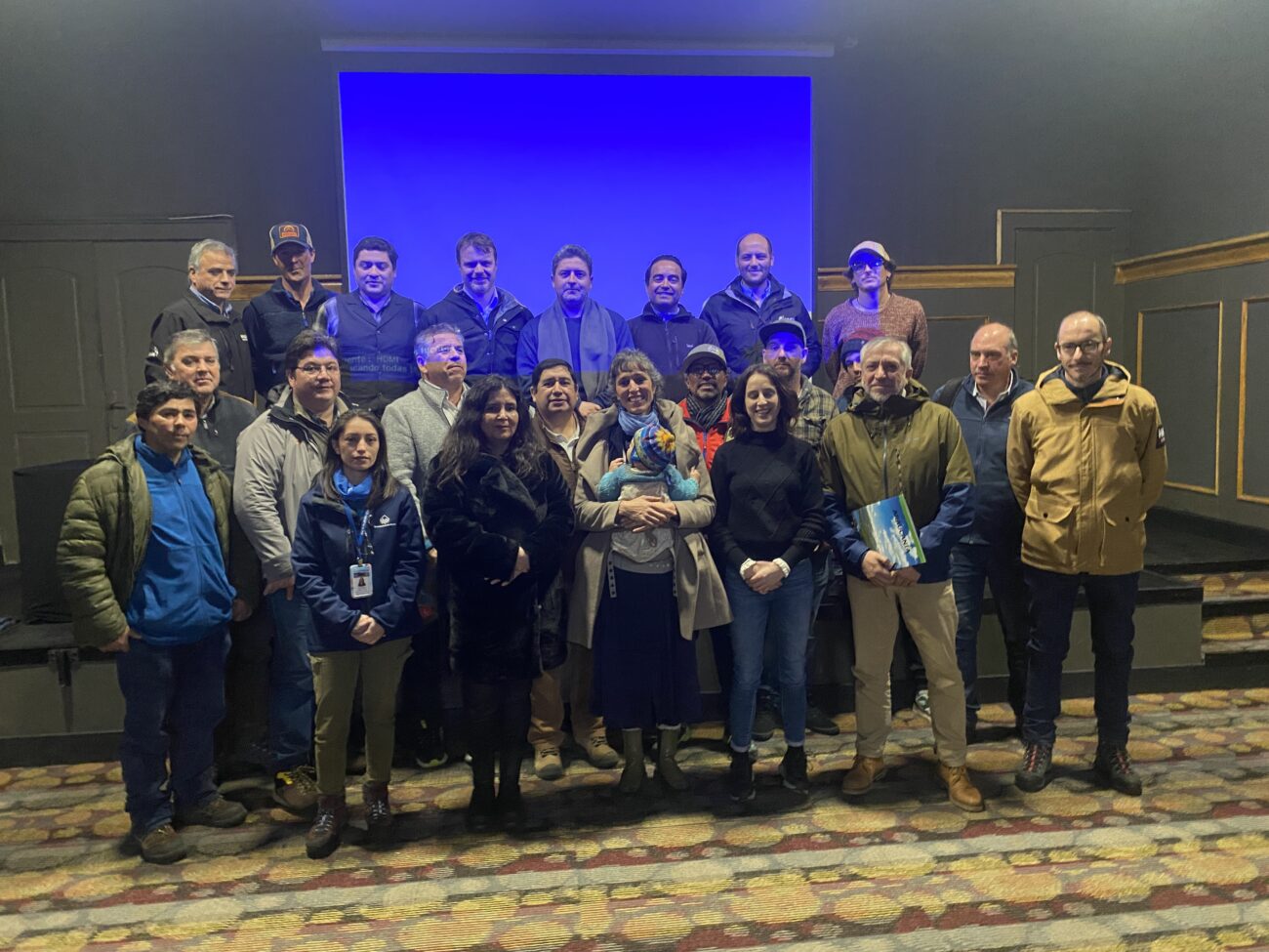 SE REUNIERON REPRESENTANTES DEL TURISMO Y GUÍAS DE MONTAÑA PARA SOLICITAR REAPERTURA DE ASCENSOS AL CRÁTER DEL VOLCÁN VILLARRICA