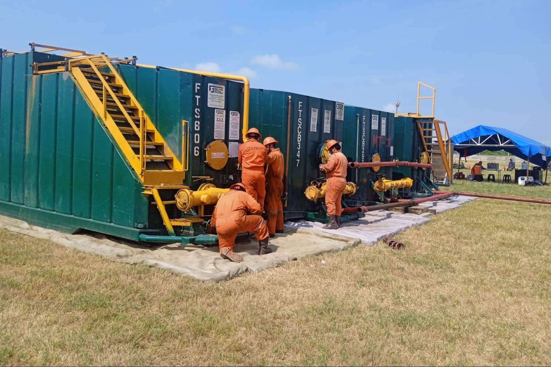 Oiltech es una compañía especializada en la limpieza industrial de tanques de almacenamiento