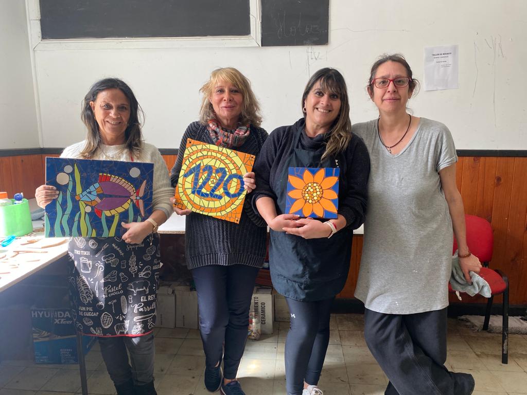 EXITOSO TALLER DE MOSAICO REALIZA LA CASA MUNICIPAL DE LA CULTURA – Website de la Municipalidad de Pucón
