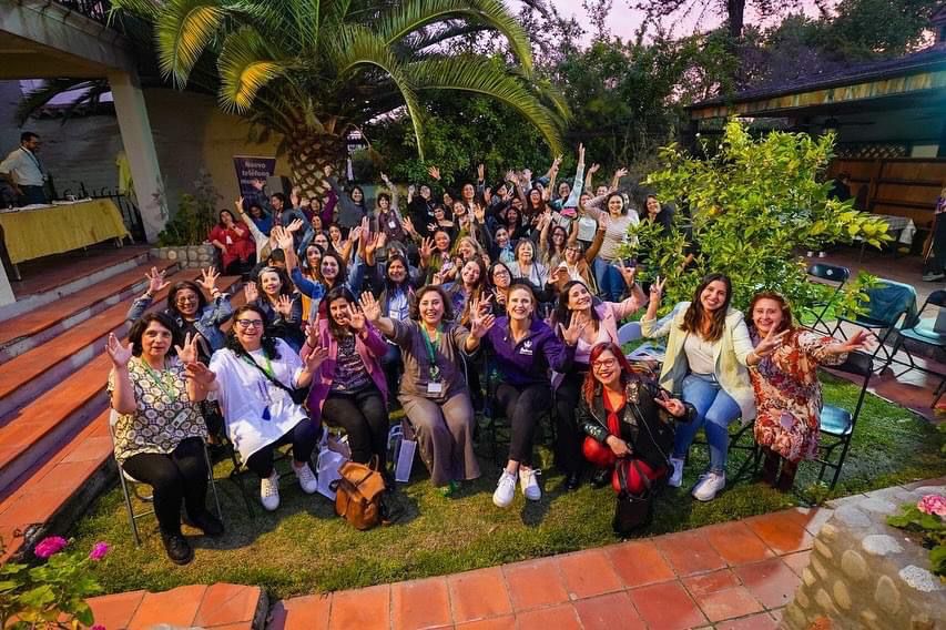 Éxito total resultó gira de 16 emprendedoras castreñas a la comuna de Ñuñoa