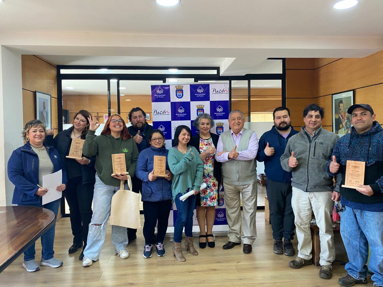 LA COMUNA LACUSTRE YA TIENE LOS GANADORES DEL PUCÓN AWARDS 2023 – Website de la Municipalidad de Pucón