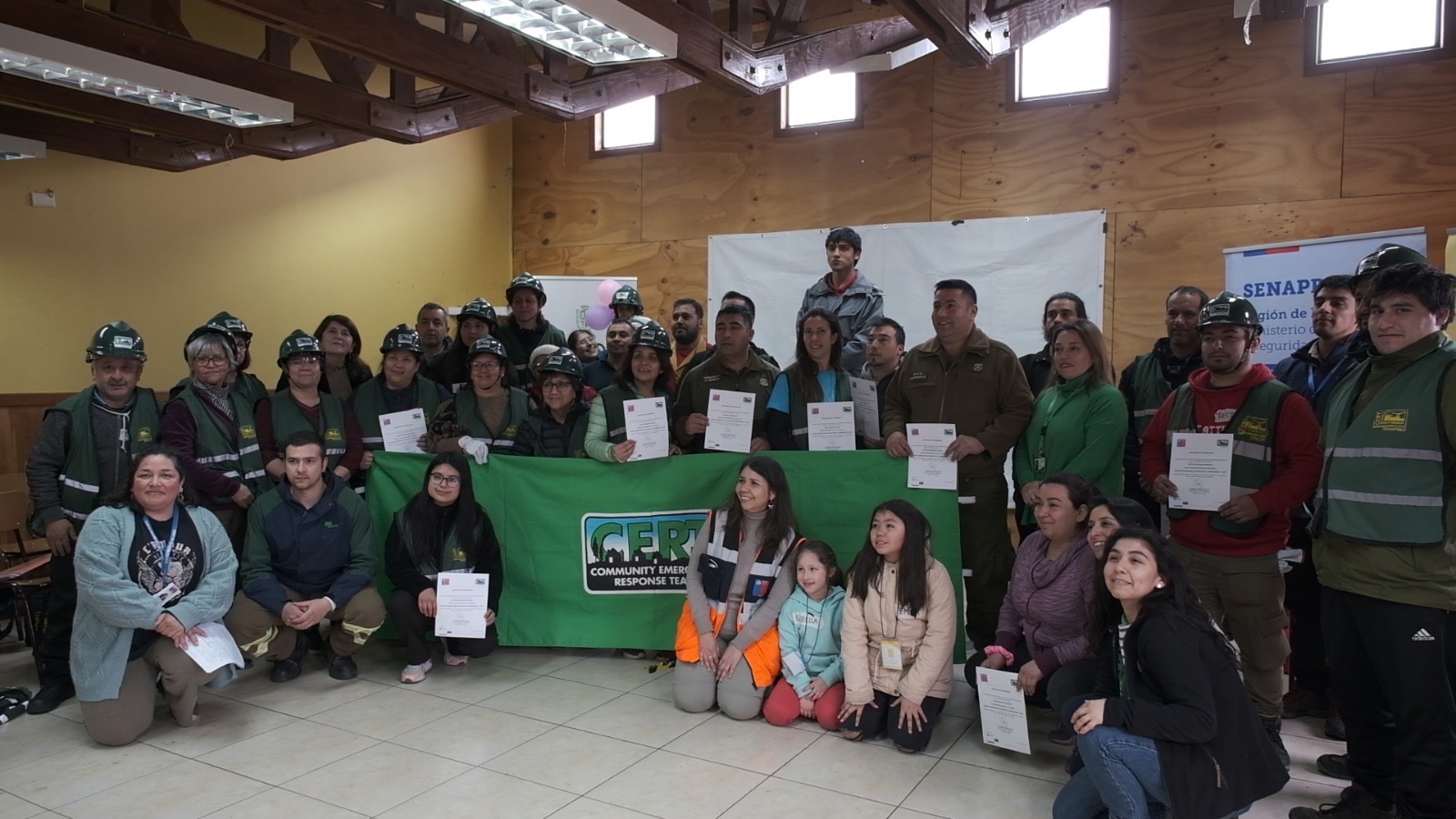 Vecinas y vecinos de Castro se certificaron como “equipo comunitario de respuesta a emergencias”