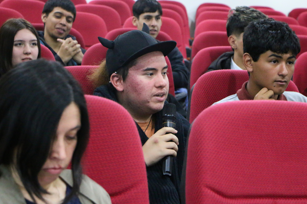 ESTUDIANTES DEL COLEGIO MANUEL FRANCISCO CORREA REALIZAN TALLER DE ESTRATEGIAS DE INNOVACIÓN EN MUNICIPALIDAD DE RENGO – Ilustre Municipalidad de Rengo
