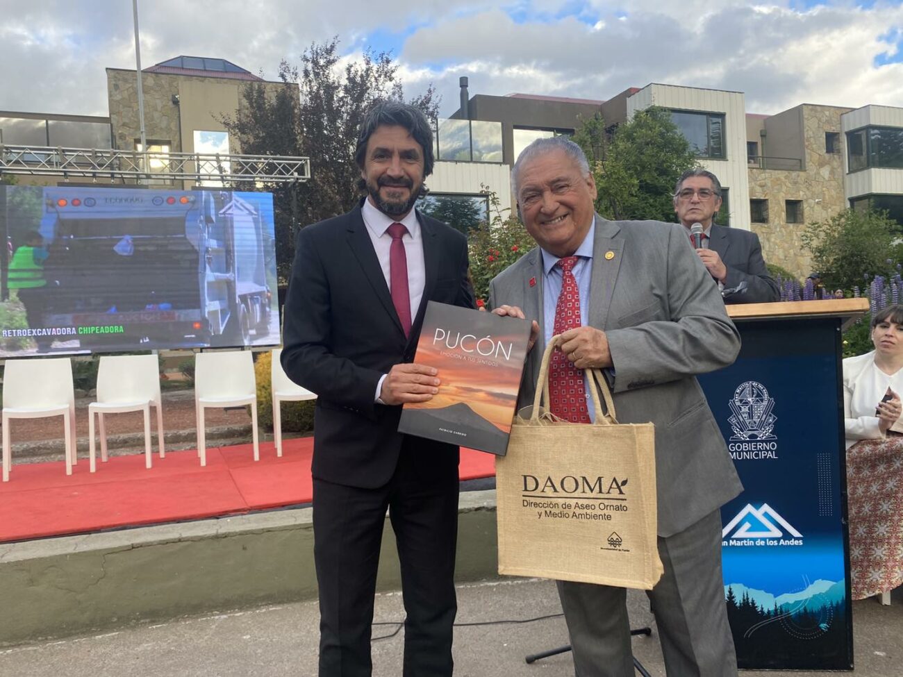 ALCALDE DE PUCÓN PARTICIPÓ EN ASUNCIÓN DEL INTENDENTE DE SAN MARTÍN DE LOS ANDES – Website de la Municipalidad de Pucón