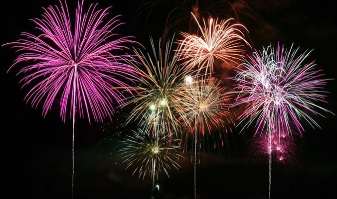 CON FUEGOS ARTIFICIALES Y BANDA EN VIVO PUCÓN DARÁ LA BIENVENIDA AL AÑO NUEVO – Website de la Municipalidad de Pucón