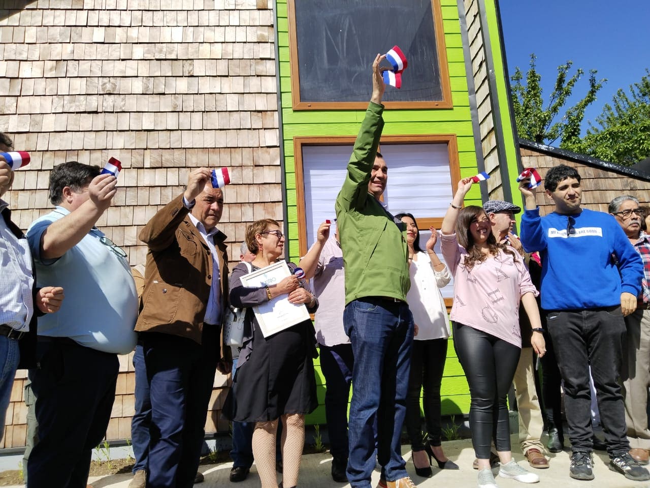Castro Municipio entregó nuevo centro comunitario a club deportivo OHiggins de Llau Llao