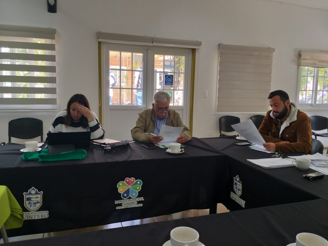 Comisión De Finanzas Preaprobó Patentes Temporales De Alcohol Y Renovó Patentes Permanentes, Ratificadas En Último Concejo Municipal
