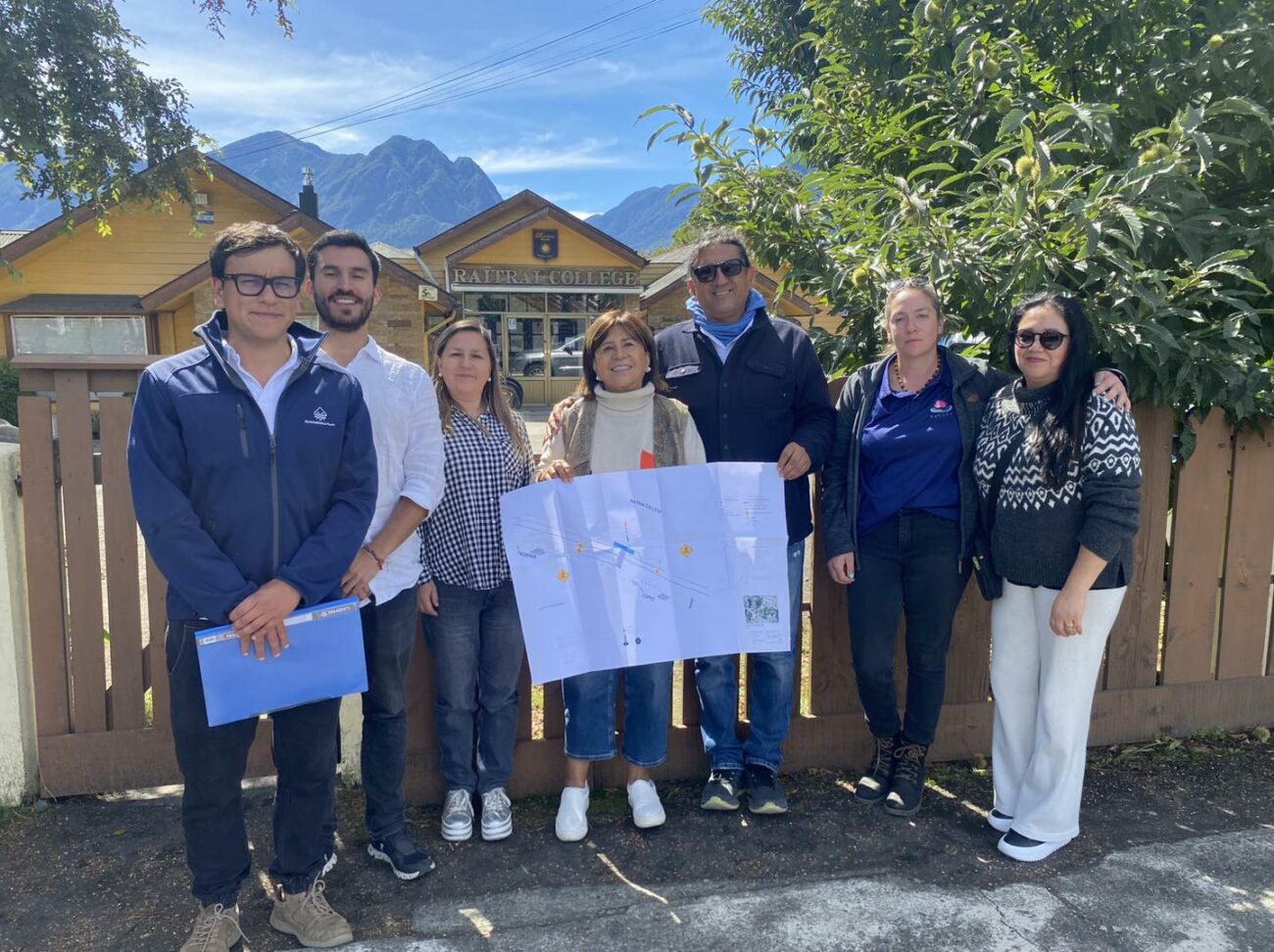 MUNICIPIO DE PUCÓN ENTREGA PROPUESTA TÉCNICA PARA UN NUEVO PASO PEATONAL EN CAMINO INTERNACIONAL RUTA 199-CH