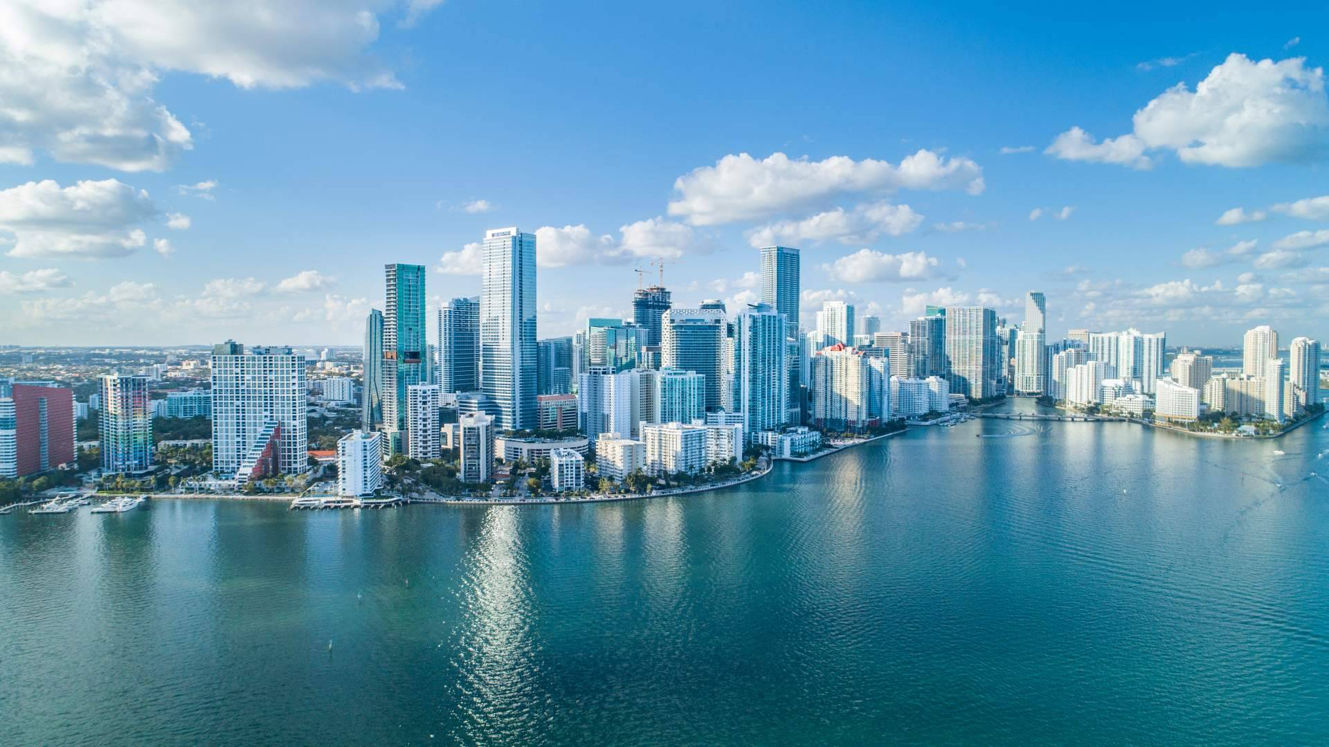 Compra de apartamentos y otras propiedades para invertir en Miami