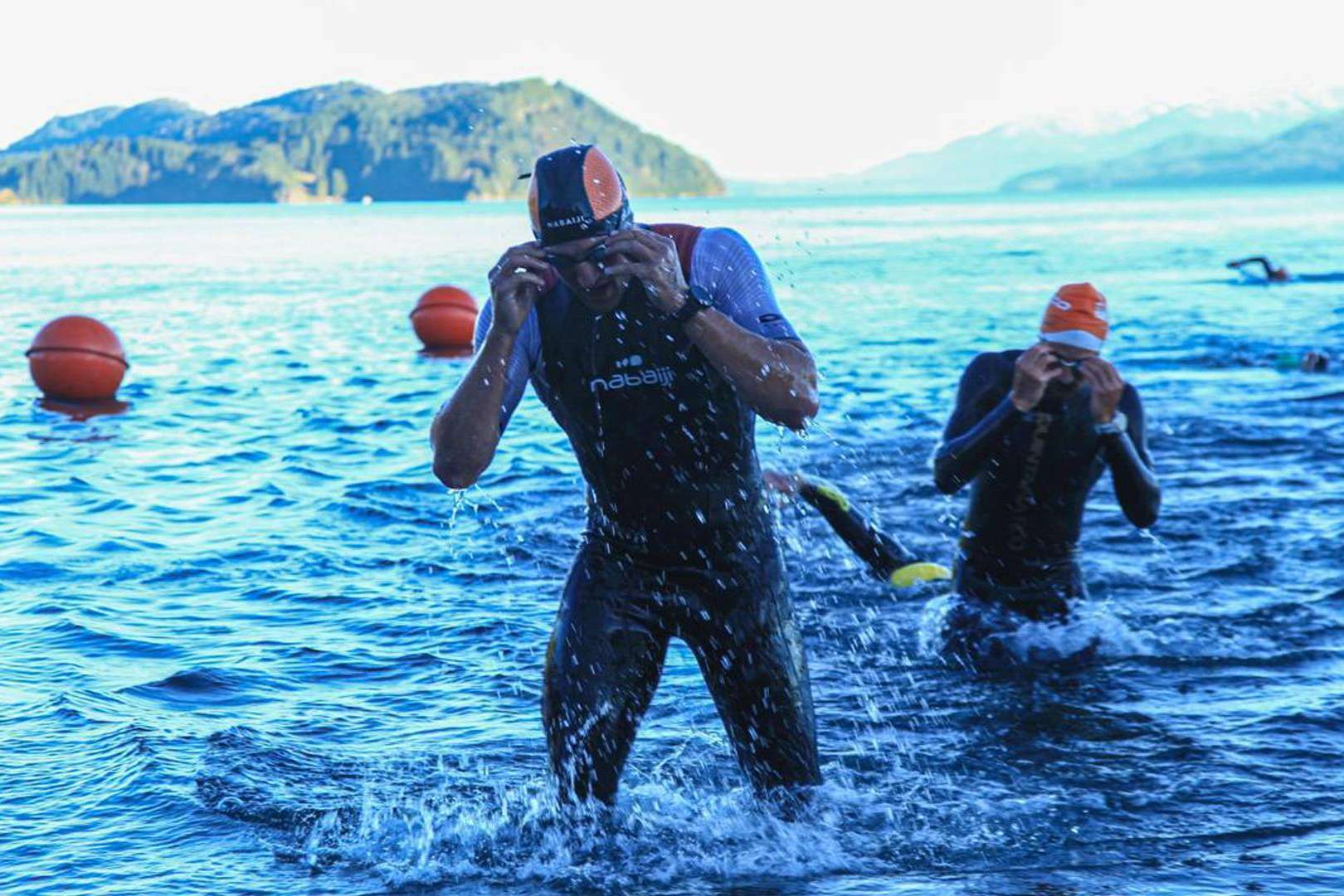 Bienestar y superación en el Triatlón Escape de la Isla Huemul; La experiencia definitiva