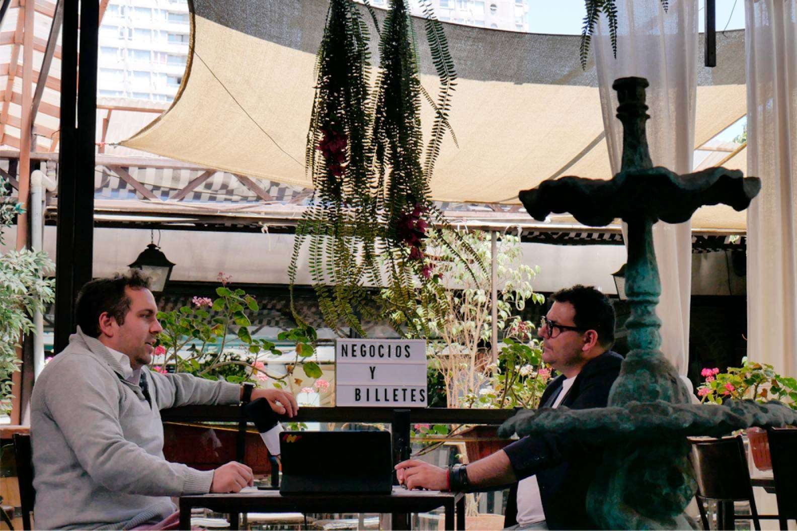 Negocios y Billetes, el podcast chileno que está cambiando la forma de hablar de finanzas para empresarios